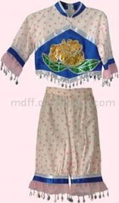 儿童演出服装全链条服务 从加工制造到零售一站式供应